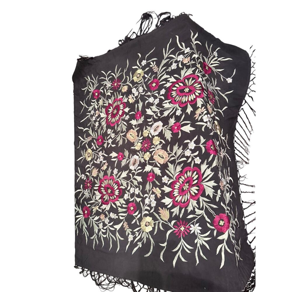 Vintage black square scarf wrap heavy embroidery 100% silk long fringe Pakistan - Picture 4 of 6